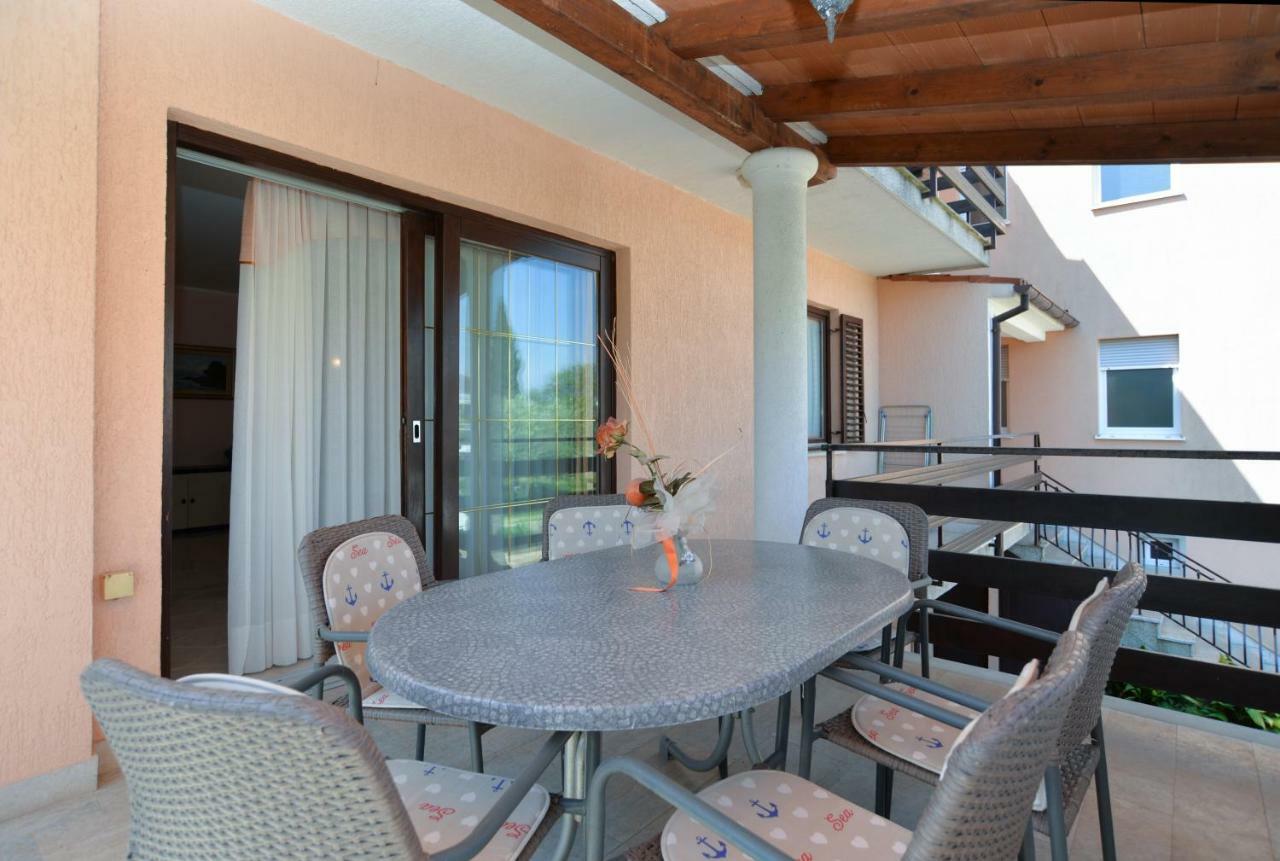 Apartment Gracijela 827 Медулин Екстер'єр фото
