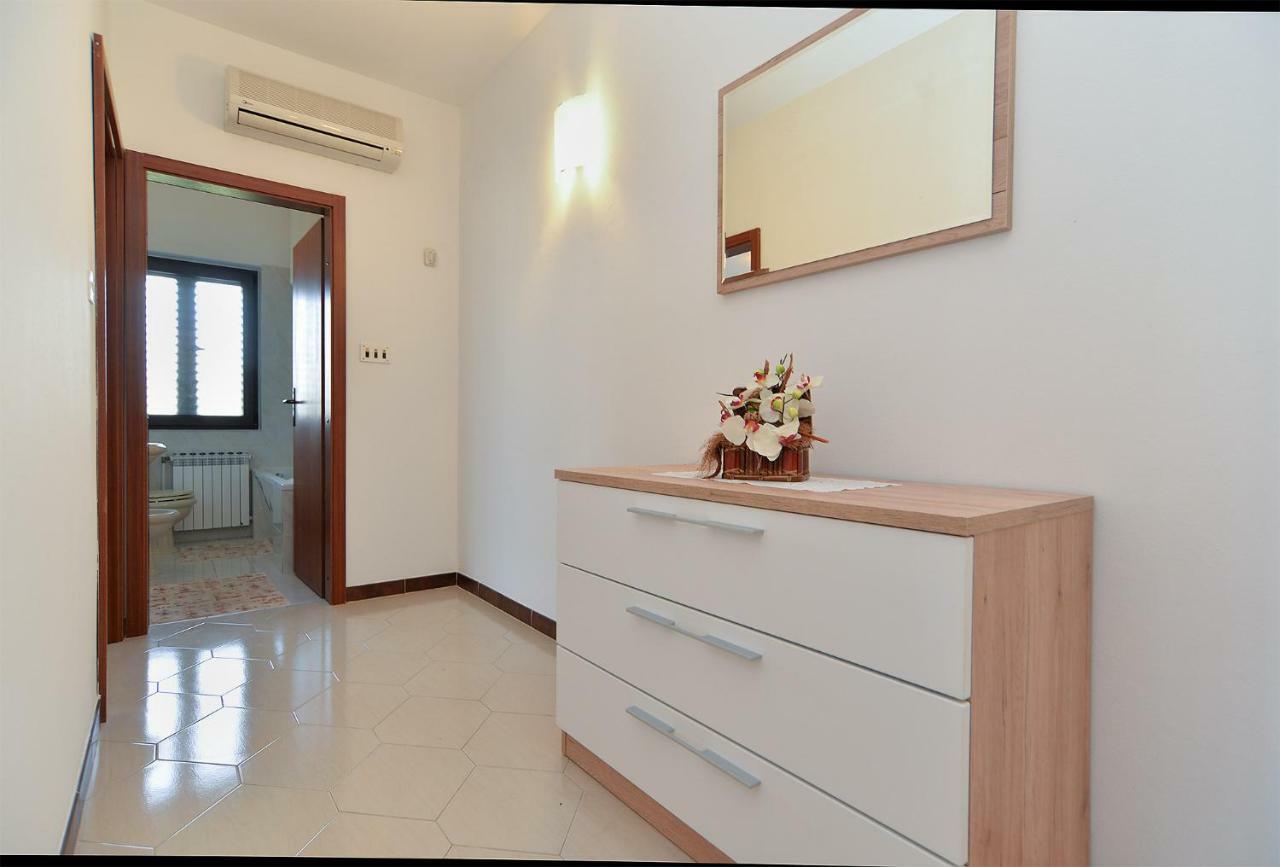 Apartment Gracijela 827 Медулин Екстер'єр фото